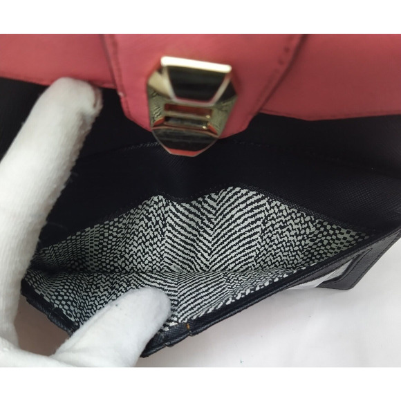 Rebecca Minkoff Pink Leather Tunlock Credit Card ID Window Bifold Wallet - Picture 13 of 15